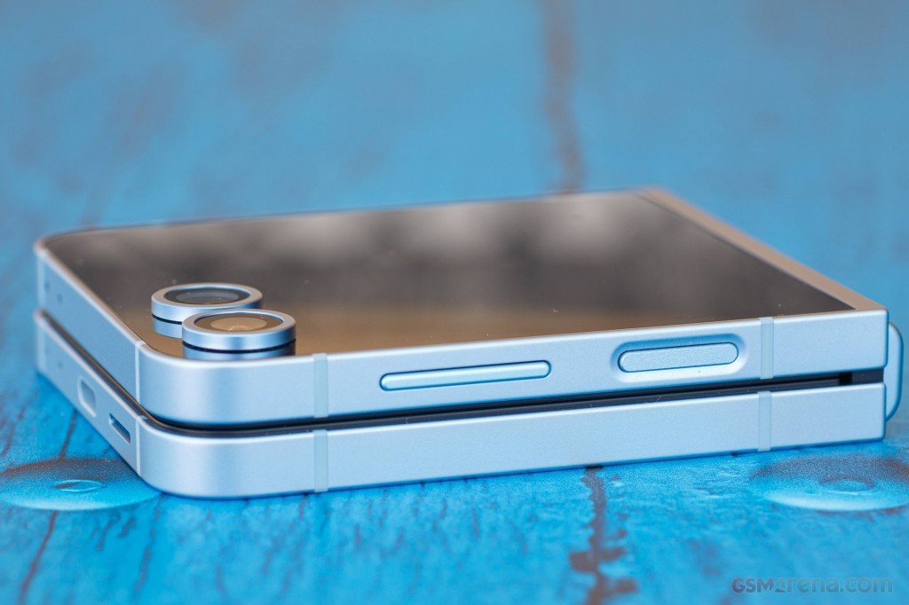 Samsung Galaxy Z Flip 6 Price in Nigeria Bold Design Meets Intelligent Performance - The Phonepreneur Global Samsung Galaxy Z Flip 6 Price in Nigeria – Bold Design Meets Intelligent Performance